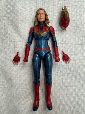 Marvel Legends Captain Marvel Action Figure